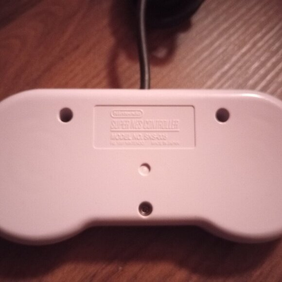 Nintendo SNES OEM Controller {Cleaned and Working} (Used) - Picture 8 of 13